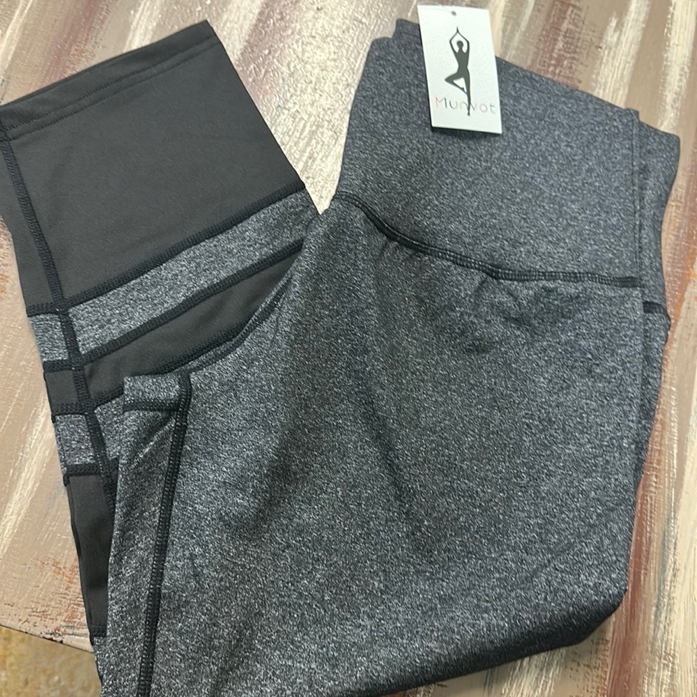 NWT black and gray leggings